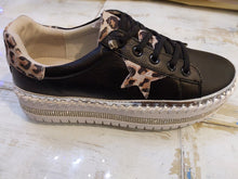 Load image into Gallery viewer, Ameise Leather Sneakers - Manny - Black