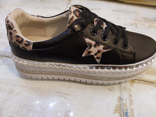 Load image into Gallery viewer, Ameise Leather Sneakers - Manny - Black