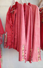 Load image into Gallery viewer, Aratta - Colonel Jacket - Raspberry
