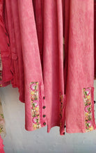 Load image into Gallery viewer, Aratta - Colonel Jacket - Raspberry
