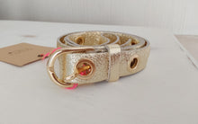 Load image into Gallery viewer, Italian Star - Leather Wilde metallic belt
