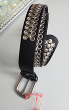 Load image into Gallery viewer, Italian Star - Valili Leather Belt - Black
