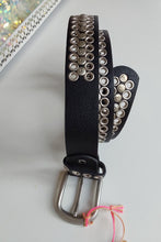 Load image into Gallery viewer, Italian Star - Valili Leather Belt - Black
