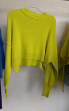 Load image into Gallery viewer, Cropped Ribbed Sweater - Lime
