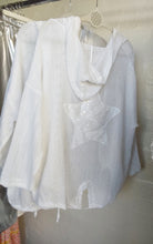 Load image into Gallery viewer, Net Star hooded Jacket - White
