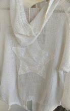 Load image into Gallery viewer, Net Star hooded Jacket - White

