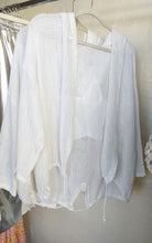 Load image into Gallery viewer, Net Star hooded Jacket - White
