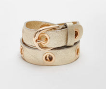 Load image into Gallery viewer, Italian Star - Leather Wilde metallic belt
