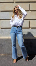 Load image into Gallery viewer, Saint Rose - Jayne wide leg jeans - Vintage Denim
