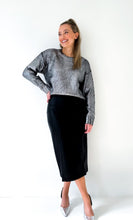 Load image into Gallery viewer, Metallic Ribbed knit - Silver/ Black
