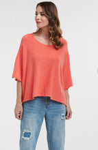 Load image into Gallery viewer, Urban Luxury - 3/4 Sleeve Top
