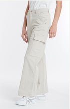 Load image into Gallery viewer, Italian Star - Cargo Pant - Beige
