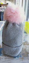 Load image into Gallery viewer, Detachable Pom Pom Beanie
