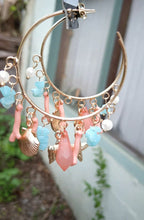 Load image into Gallery viewer, Miss June -  Earings - Coral
