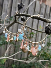 Load image into Gallery viewer, Miss June -  Earings - Coral
