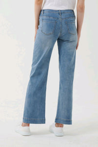 Italian Star - Macey Straight Leg Jeans - Light wash