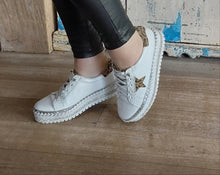 Load image into Gallery viewer, AMEISE Leather Sneakers - Manny -White
